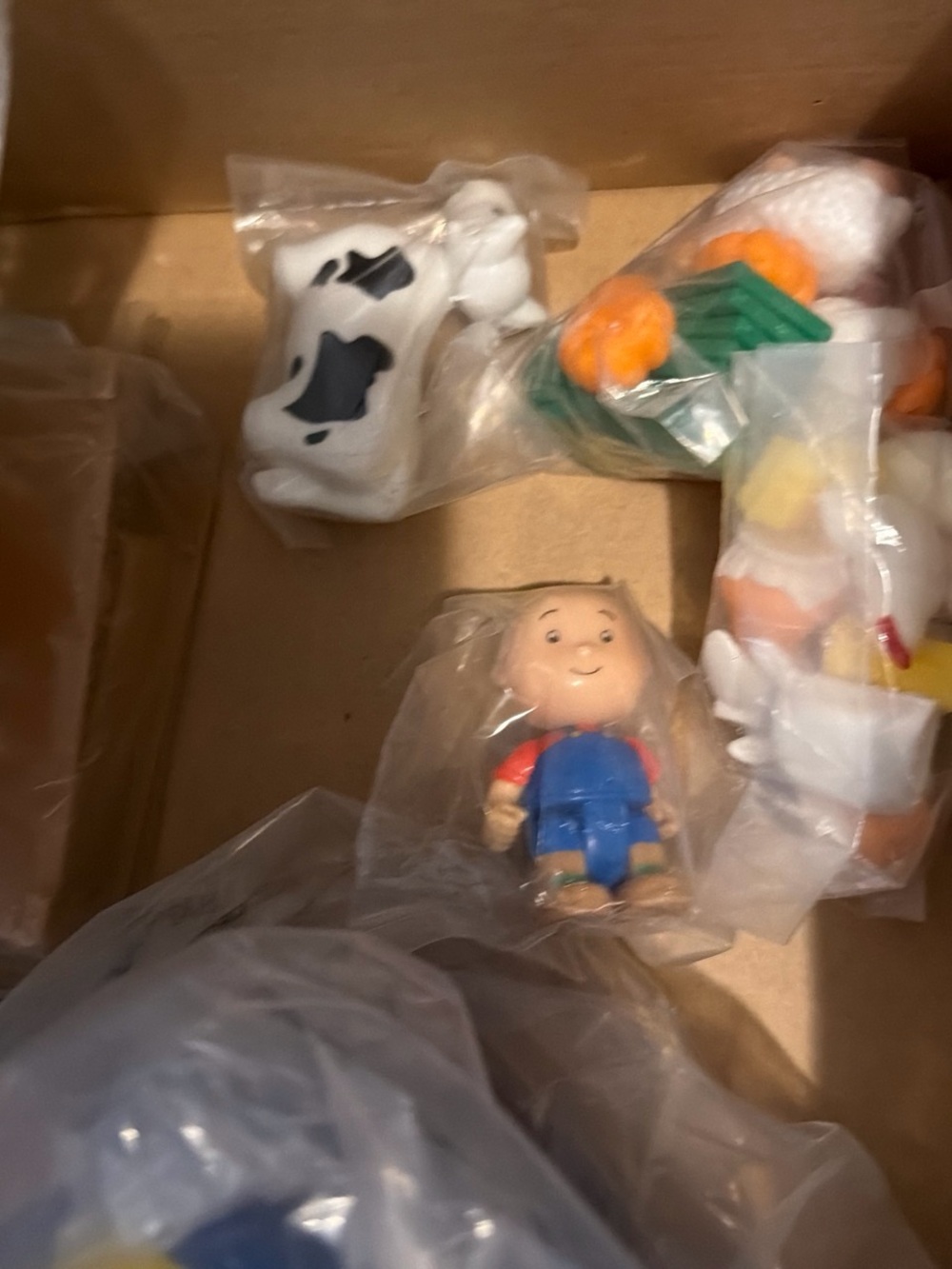 Vintage Caillou La Granja The Farm Playset 2009 Discontinued Barn Toy - Picture 5 of 7
